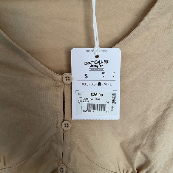 NWT Don’t call me Jennyfer Tan Button-Up Crop Butterfly Blouse size small - Picture 5 of 6